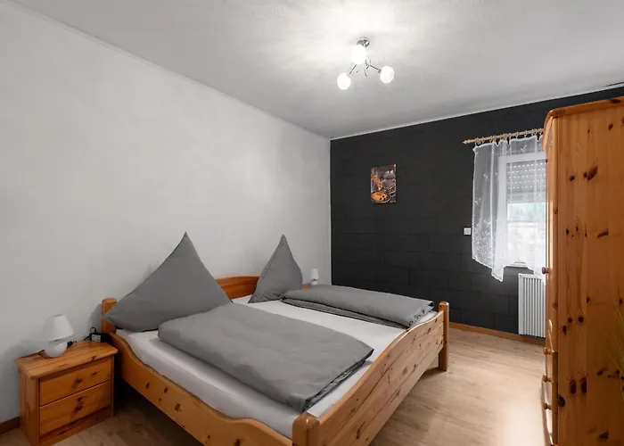 Charmantes Nahe Moselufer Nehren (Rhineland-Palatinate)